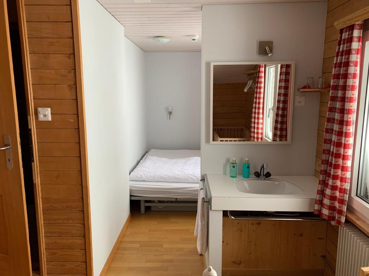 Berghaus Niederhorn Hotel *